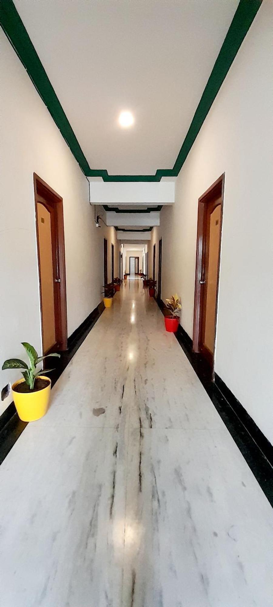 Hotel Indore Palace - Feel At Home Shirdi Extérieur photo