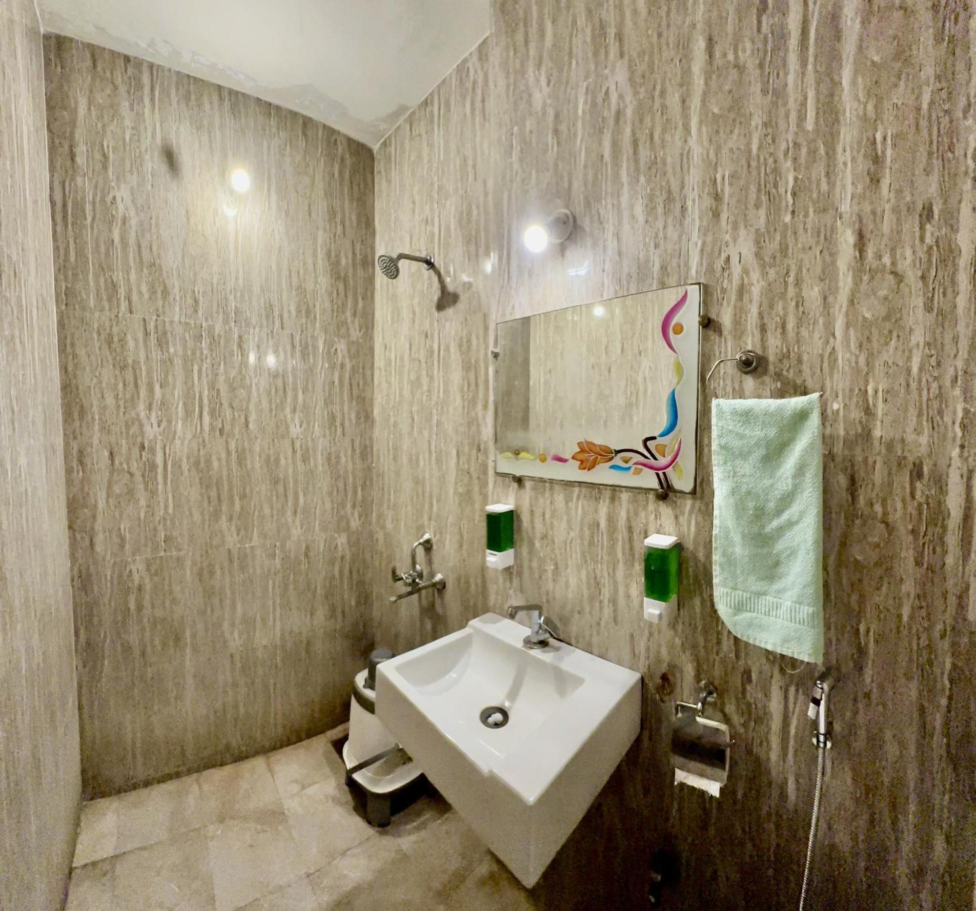 Hotel Indore Palace - Feel At Home Shirdi Extérieur photo
