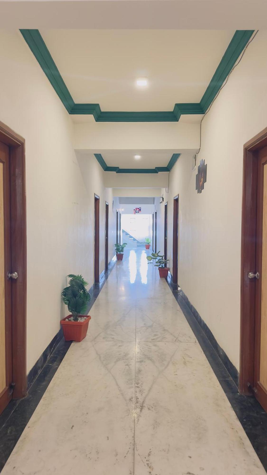 Hotel Indore Palace - Feel At Home Shirdi Extérieur photo