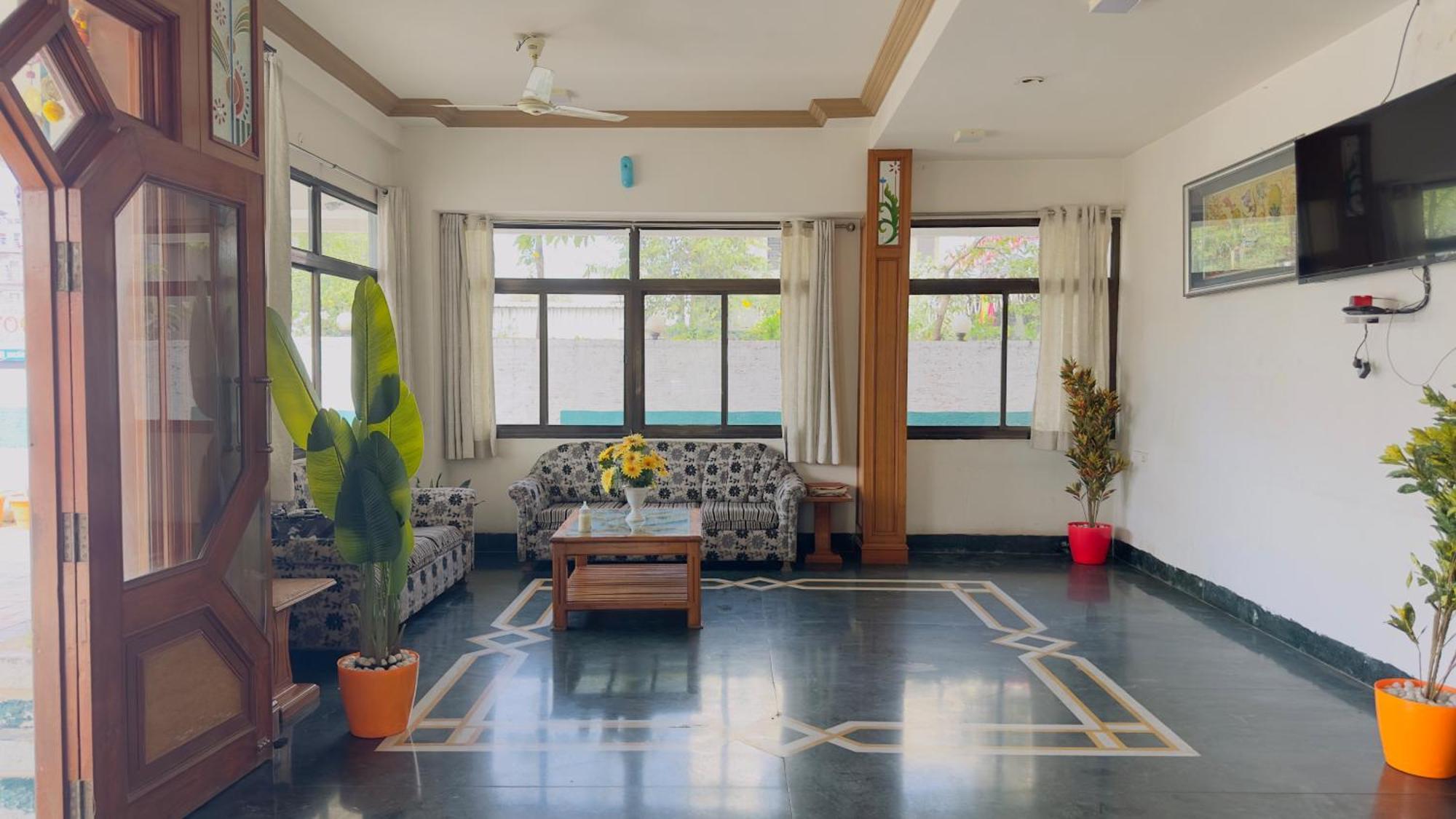 Hotel Indore Palace - Feel At Home Shirdi Extérieur photo