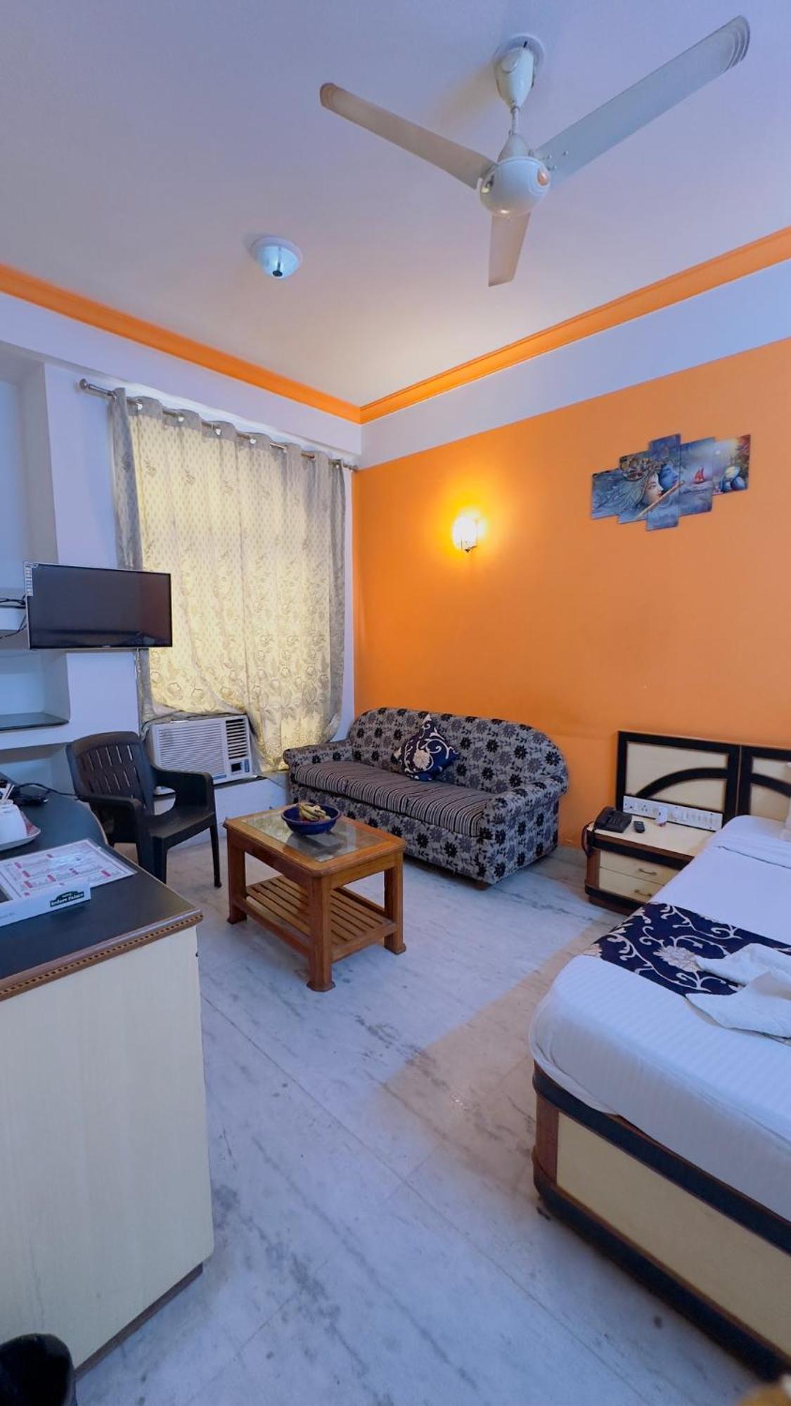 Hotel Indore Palace - Feel At Home Shirdi Extérieur photo