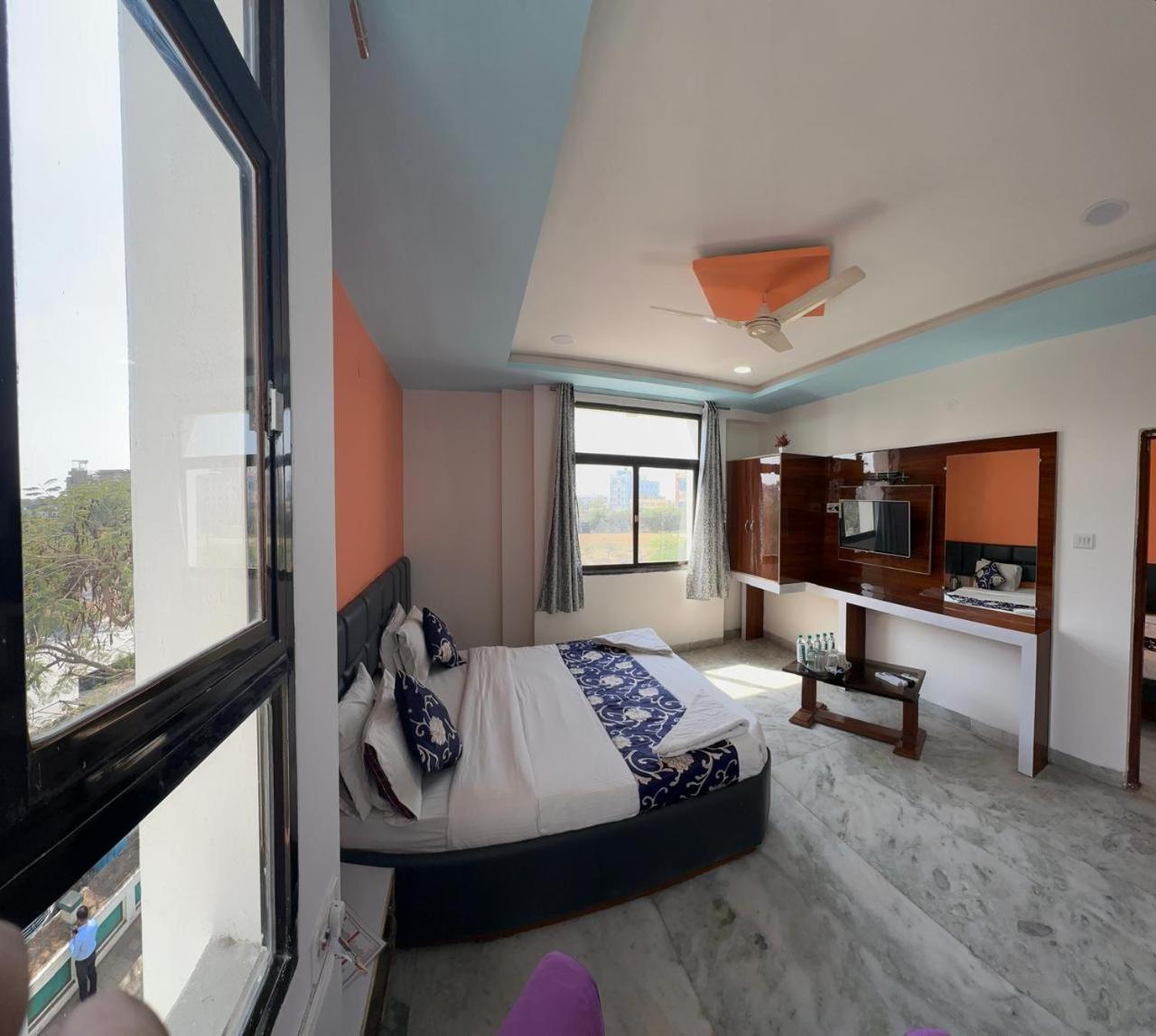 Hotel Indore Palace - Feel At Home Shirdi Extérieur photo